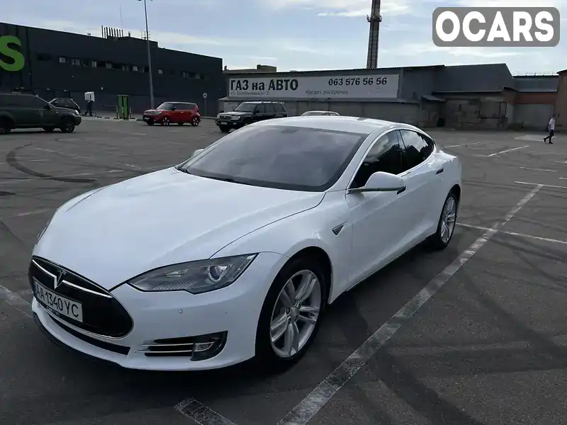 Ліфтбек Tesla Model S 2014 null_content л. обл. Київська, Київ - Фото 1/21