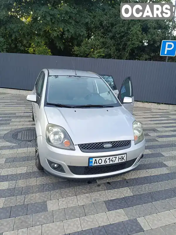 Хетчбек Ford Fiesta 2008 1.3 л. Ручна / Механіка обл. Закарпатська, Ужгород - Фото 1/12