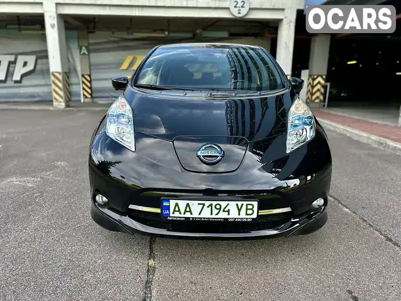 Хэтчбек Nissan Leaf 2016 null_content л. Автомат обл. Киевская, Киев - Фото 1/21