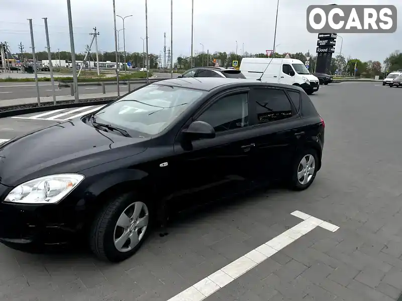 Хетчбек Kia Ceed 2007 1.4 л. Ручна / Механіка обл. Волинська, Луцьк - Фото 1/12