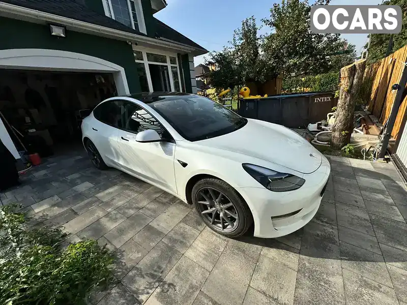 Седан Tesla Model 3 2021 null_content л. обл. Київська, Київ - Фото 1/15