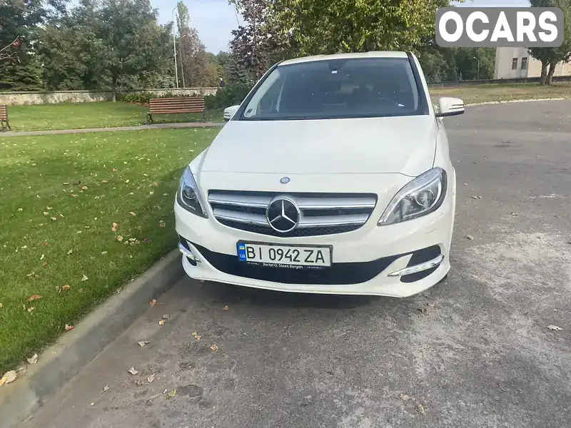 Хэтчбек Mercedes-Benz B-Class 2016 null_content л. Автомат обл. Полтавская, Кременчуг - Фото 1/20