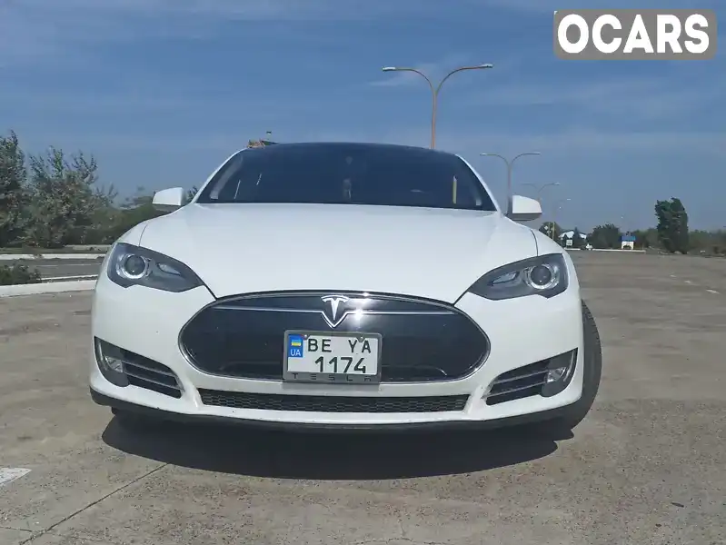 Лифтбек Tesla Model S 2013 null_content л. обл. Николаевская, Новая Одесса - Фото 1/12