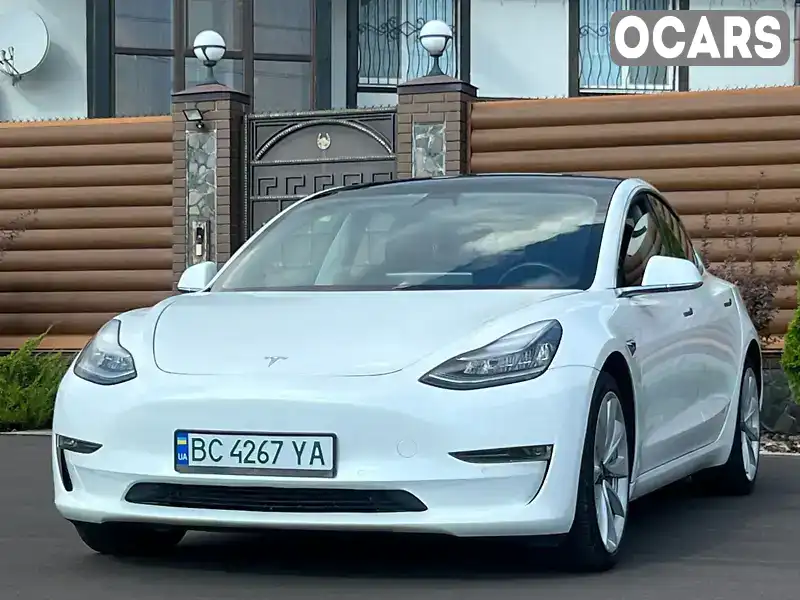 Седан Tesla Model 3 2019 null_content л. Автомат обл. Київська, Київ - Фото 1/21