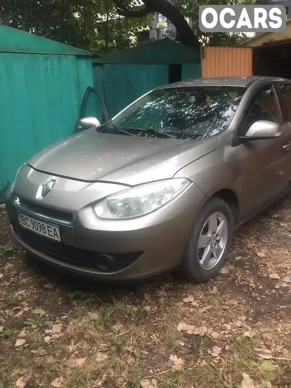 Седан Renault Fluence 2010 1.6 л. Ручная / Механика обл. Львовская, Львов - Фото 1/9