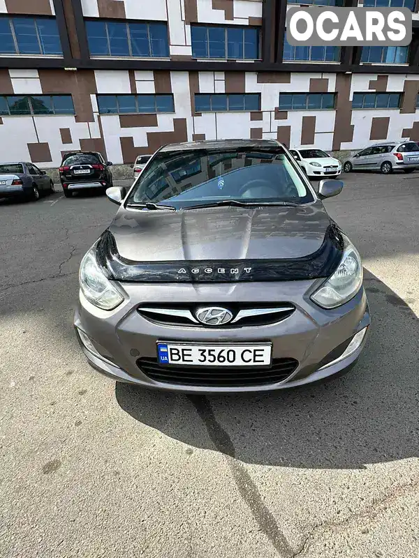 Седан Hyundai Accent 2011 1.4 л. Ручна / Механіка обл. Миколаївська, Миколаїв - Фото 1/12