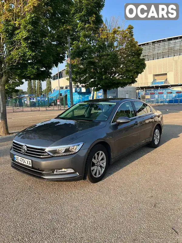 Седан Volkswagen Passat 2016 1.97 л. Ручна / Механіка обл. Дніпропетровська, Дніпро (Дніпропетровськ) - Фото 1/21