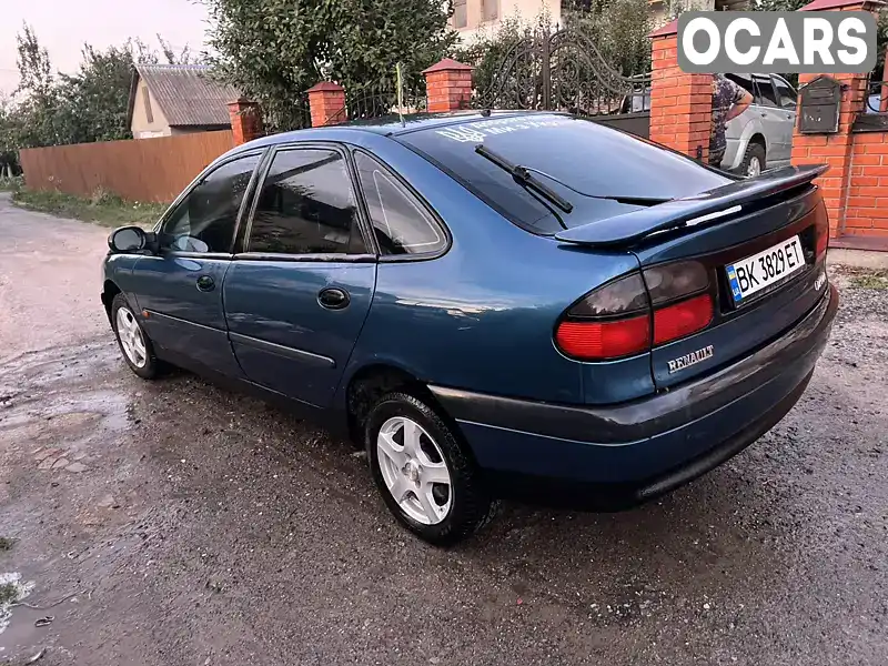 Лифтбек Renault Laguna 1996 1.79 л. Ручная / Механика обл. Хмельницкая, Изяслав - Фото 1/7