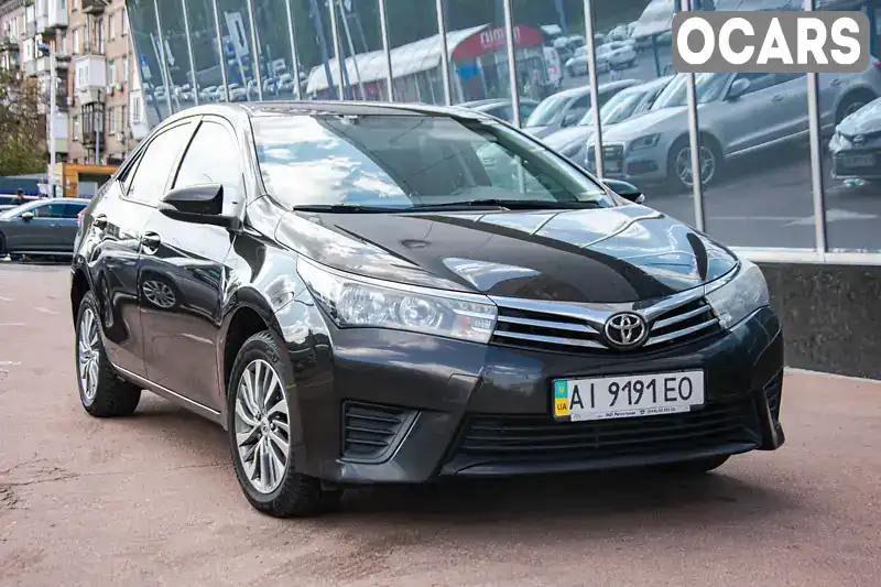 Седан Toyota Corolla 2015 1.6 л. Вариатор обл. Киевская, Киев - Фото 1/21