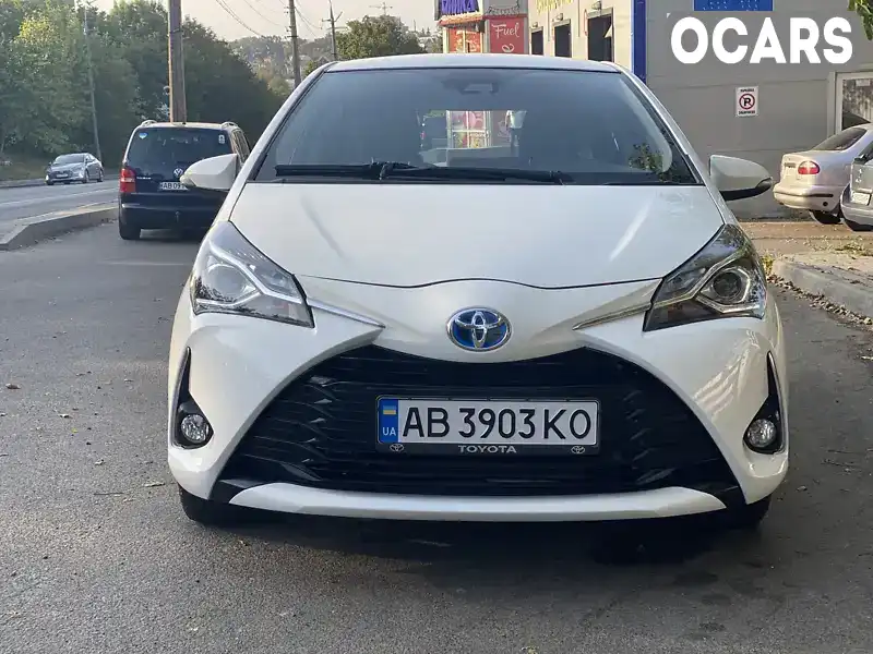 Хэтчбек Toyota Yaris 2019 1.5 л. Автомат обл. Винницкая, Винница - Фото 1/21