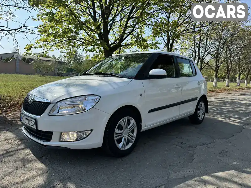 Хэтчбек Skoda Fabia 2011 1.6 л. Ручная / Механика обл. Закарпатская, Виноградов - Фото 1/7