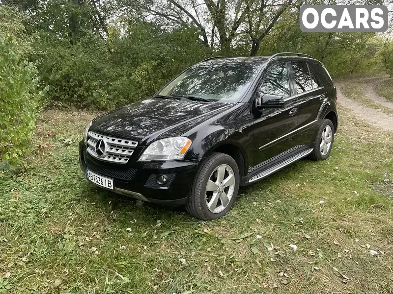 Внедорожник / Кроссовер Mercedes-Benz M-Class 2011 3.5 л. Автомат обл. Винницкая, Калиновка - Фото 1/12