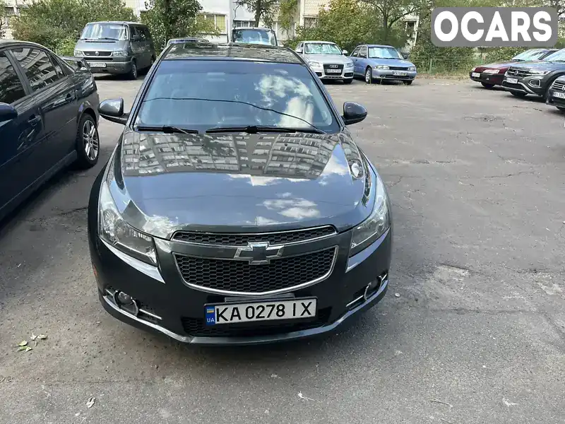 Седан Chevrolet Cruze 2012 1.4 л. Автомат обл. Киевская, Киев - Фото 1/10