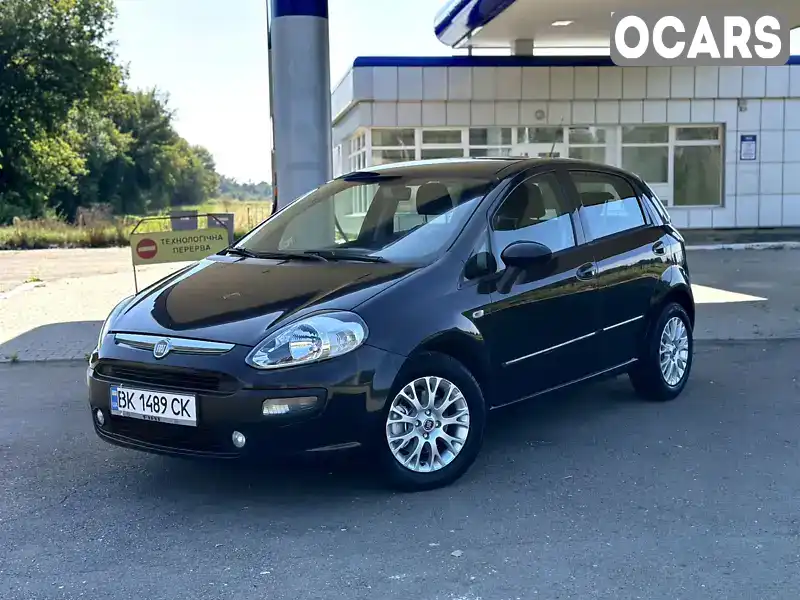 Хэтчбек Fiat Punto 2011 1.25 л. Ручная / Механика обл. Ровенская, Дубно - Фото 1/21