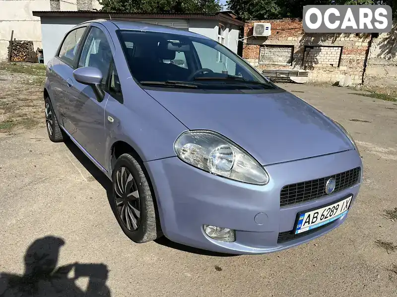 Хетчбек Fiat Grande Punto 2006 1.4 л. Ручна / Механіка обл. Миколаївська, Миколаїв - Фото 1/9