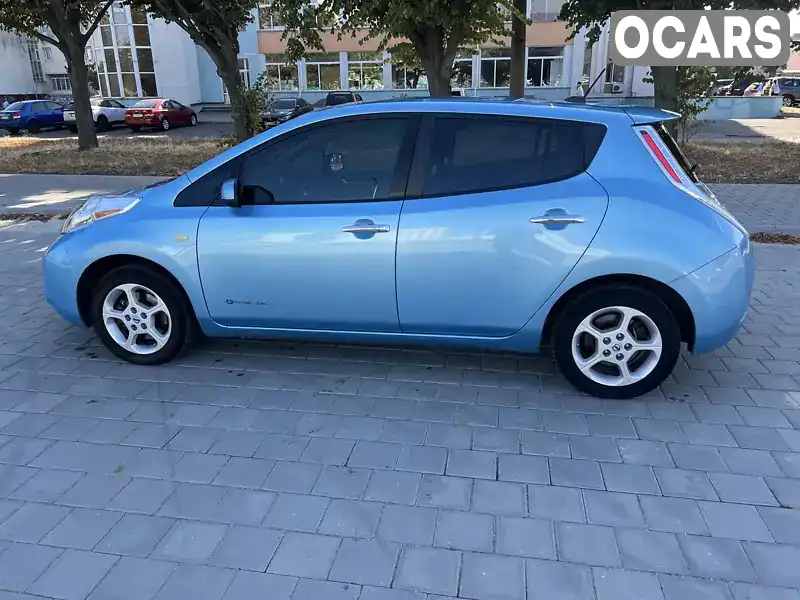 Хэтчбек Nissan Leaf 2015 null_content л. Автомат обл. Черкасская, Черкассы - Фото 1/12