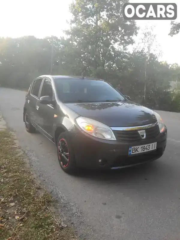 Хетчбек Dacia Sandero 2008 1.6 л. Ручна / Механіка обл. Рівненська, Сарни - Фото 1/12