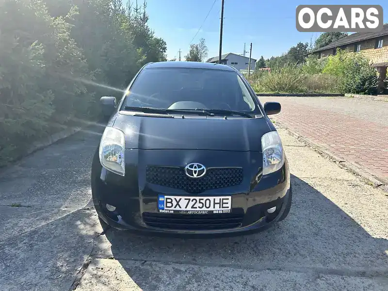 Хэтчбек Toyota Yaris 2008 1.3 л. Робот обл. Хмельницкая, Шепетовка - Фото 1/10