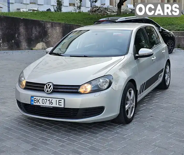 Хетчбек Volkswagen Golf 2009 1.6 л. Ручна / Механіка обл. Рівненська, Рівне - Фото 1/21