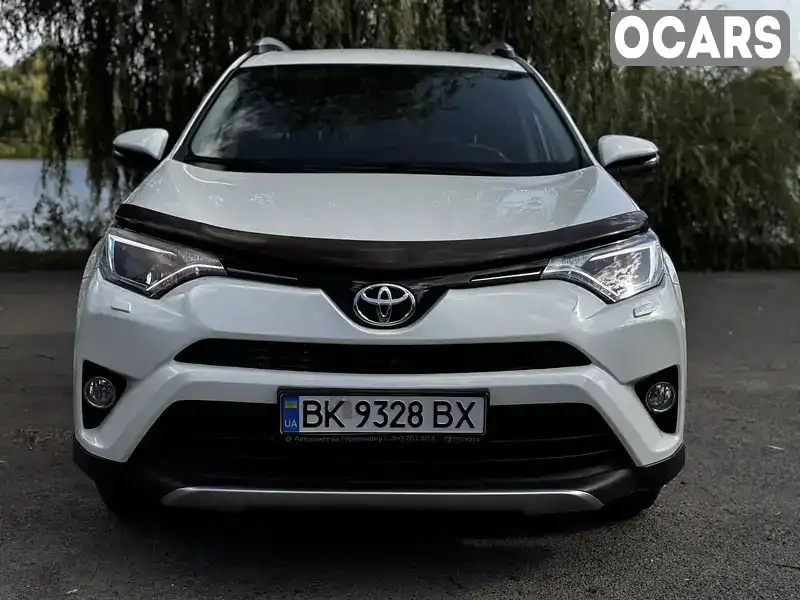 Внедорожник / Кроссовер Toyota RAV4 2017 2.23 л. Ручная / Механика обл. Ровенская, Ровно - Фото 1/21