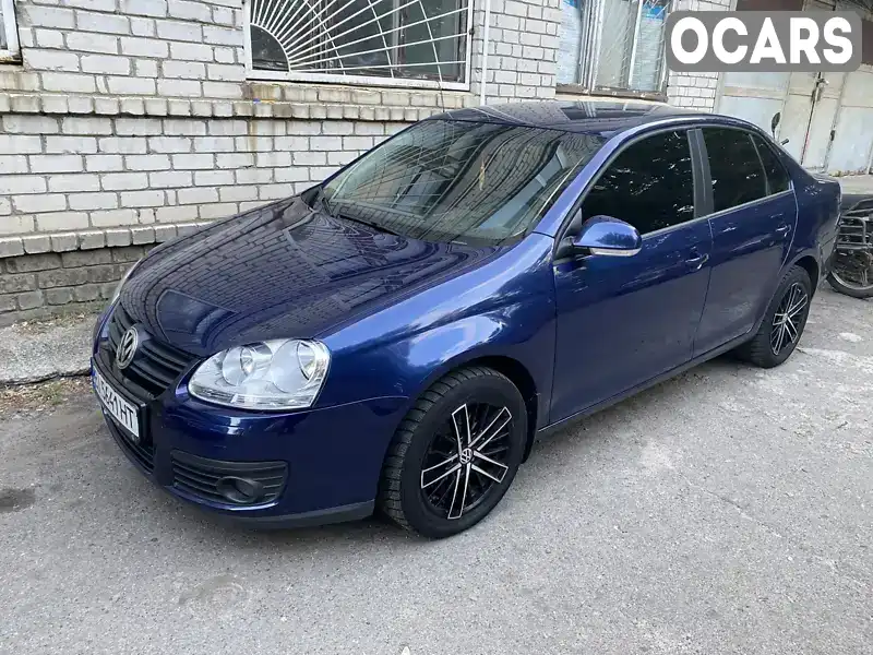 Седан Volkswagen Jetta 2007 1.6 л. Ручная / Механика обл. Кировоградская, Светловодск - Фото 1/17