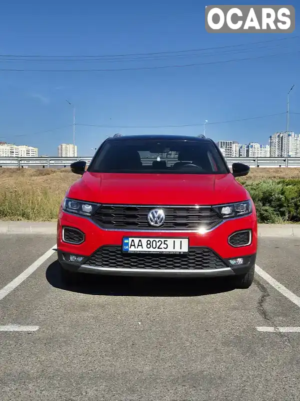 Внедорожник / Кроссовер Volkswagen T-Roc 2019 1.5 л. Автомат обл. Киевская, Киев - Фото 1/7