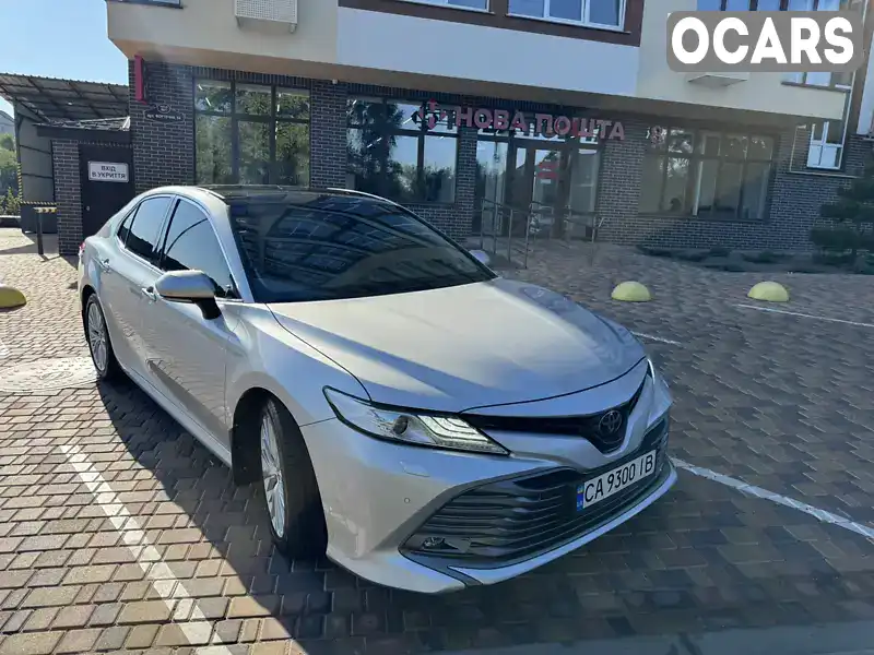 Седан Toyota Camry 2019 2.49 л. Автомат обл. Черкаська, Умань - Фото 1/21