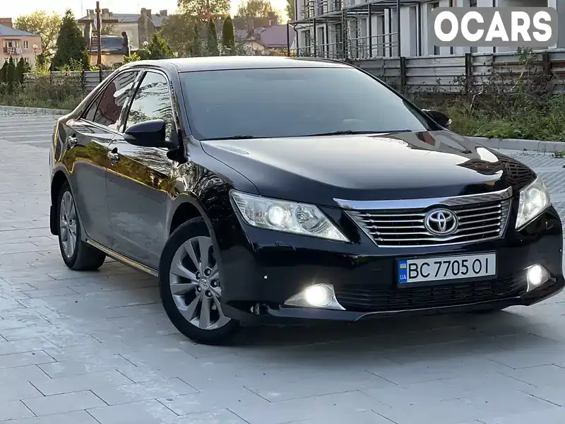 Седан Toyota Camry 2011 2.5 л. Автомат обл. Львівська, Самбір - Фото 1/21