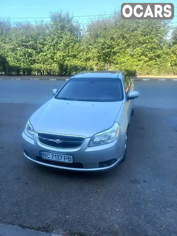 Седан Chevrolet Epica 2008 1.99 л. Автомат обл. Львовская, Стрый - Фото 1/9