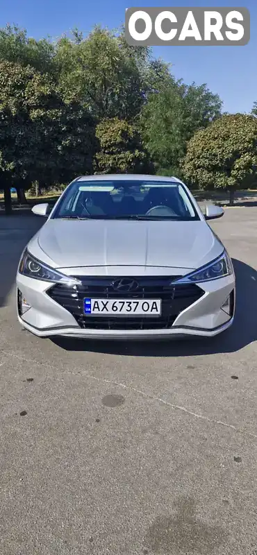 Седан Hyundai Elantra 2019 2 л. Автомат обл. Харьковская, Харьков - Фото 1/21