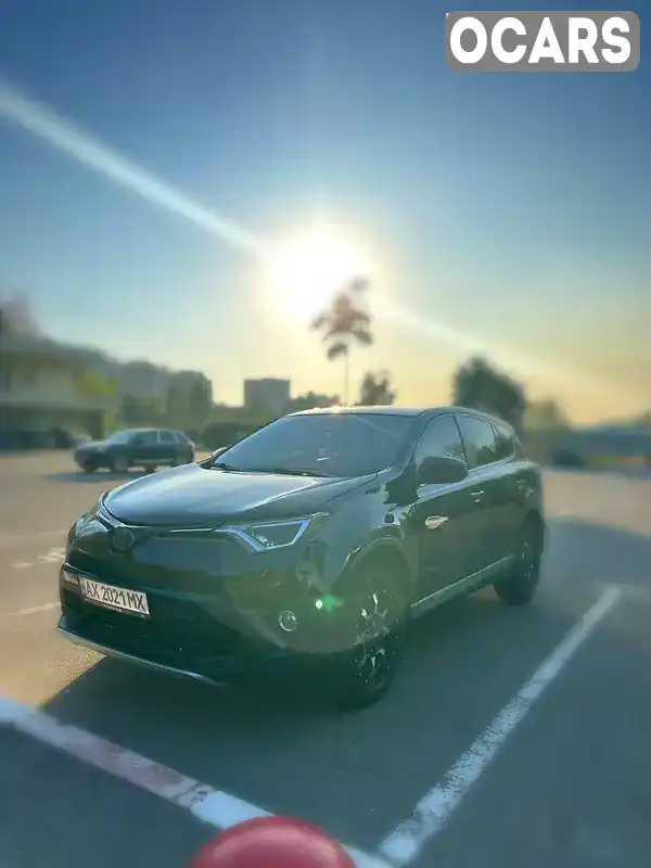 Позашляховик / Кросовер Toyota RAV4 2017 2.49 л. Автомат обл. Харківська, Харків - Фото 1/21