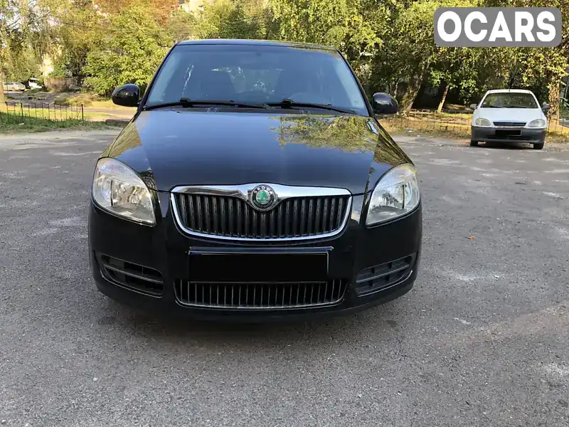 Хэтчбек Skoda Fabia 2008 1.2 л. Ручная / Механика обл. Львовская, Львов - Фото 1/21