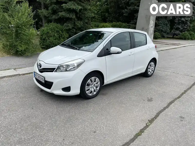 Хетчбек Toyota Yaris 2012 1.33 л. Автомат обл. Дніпропетровська, Дніпро (Дніпропетровськ) - Фото 1/21