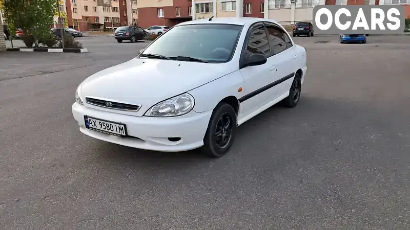 Седан Kia Rio 2002 1.34 л. Ручная / Механика обл. Харьковская, Харьков - Фото 1/12