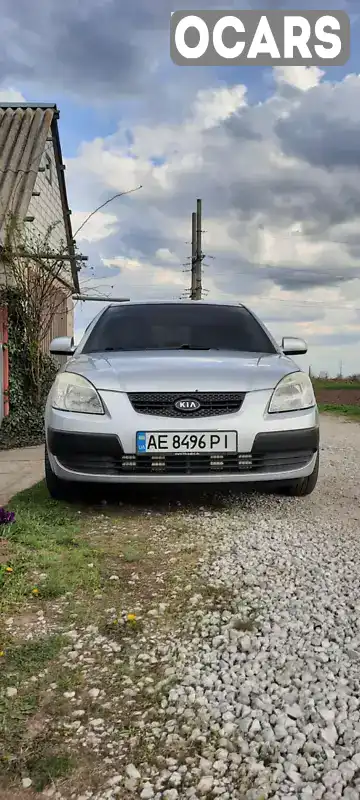 Хэтчбек Kia Rio 2008 1.4 л. Ручная / Механика обл. Днепропетровская, Днепр (Днепропетровск) - Фото 1/15