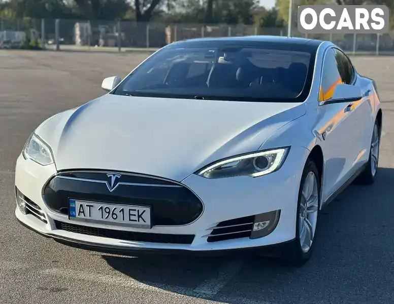 Ліфтбек Tesla Model S 2013 null_content л. Автомат обл. Чернівецька, Чернівці - Фото 1/14