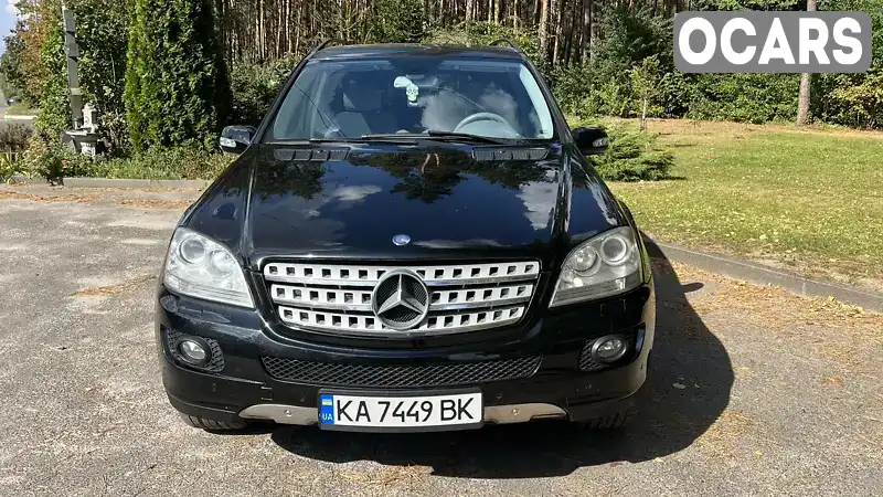 Позашляховик / Кросовер Mercedes-Benz M-Class 2006 5 л. Автомат обл. Київська, Київ - Фото 1/21