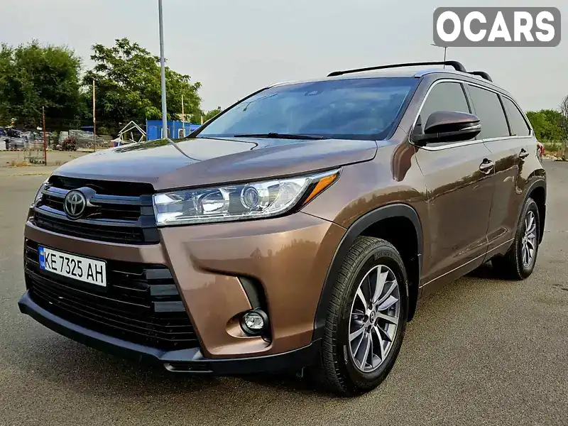 Внедорожник / Кроссовер Toyota Highlander 2018 3.46 л. Автомат обл. Днепропетровская, Днепр (Днепропетровск) - Фото 1/21