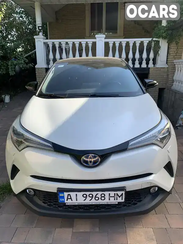 Внедорожник / Кроссовер Toyota C-HR 2018 1.8 л. Вариатор обл. Киевская, Киев - Фото 1/8