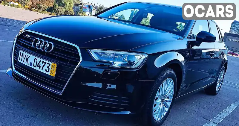 Хэтчбек Audi A3 2018 1.6 л. Автомат обл. Житомирская, Житомир - Фото 1/21