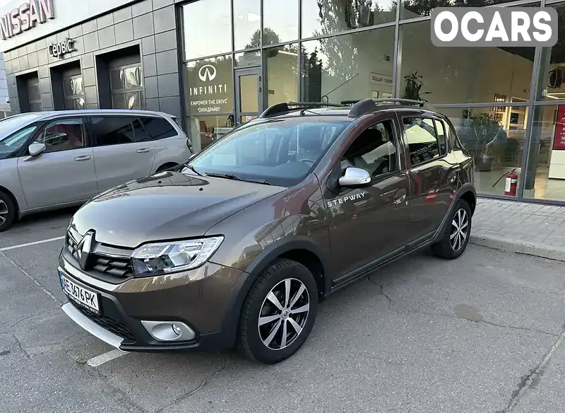 Хэтчбек Renault Sandero StepWay 2021 0.9 л. Автомат обл. Днепропетровская, Днепр (Днепропетровск) - Фото 1/21