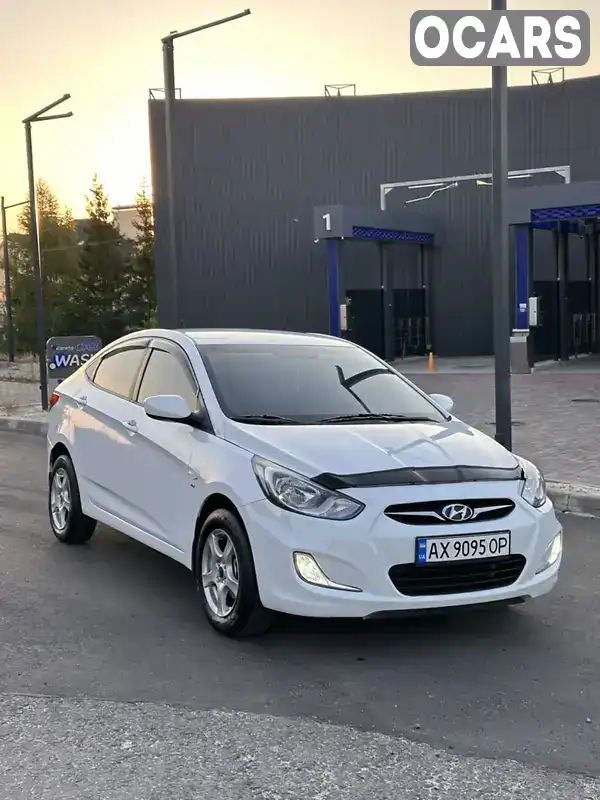 Седан Hyundai Accent 2011 1.6 л. Ручна / Механіка обл. Харківська, Харків - Фото 1/21