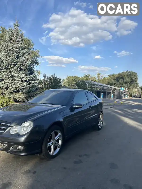 Купе Mercedes-Benz C-Class 2005 1.8 л. Автомат обл. Запорожская, Запорожье - Фото 1/10