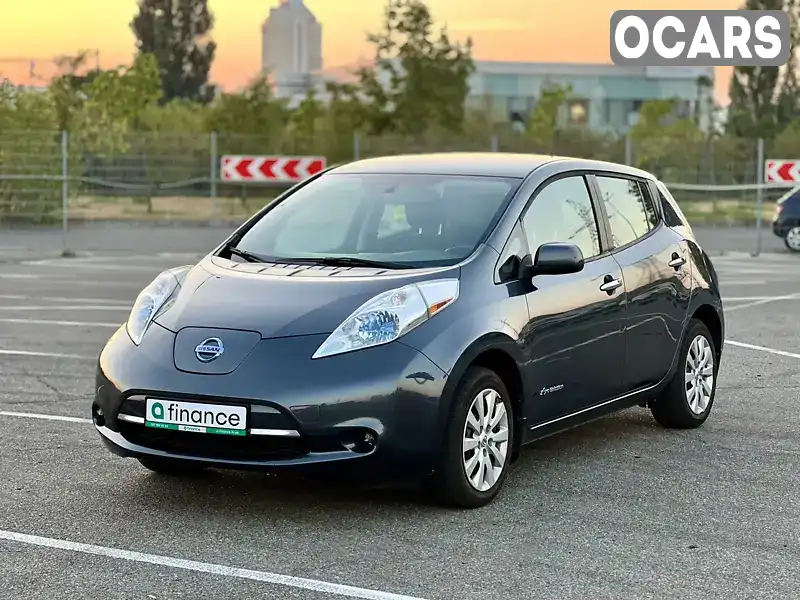 Хэтчбек Nissan Leaf 2013 null_content л. Автомат обл. Киевская, Киев - Фото 1/21