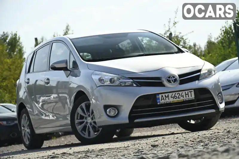 Минивэн Toyota Verso 2015 2.23 л. Ручная / Механика обл. Житомирская, Бердичев - Фото 1/21