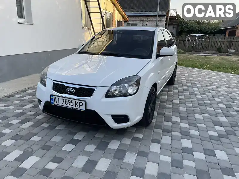 Хетчбек Kia Rio 2011 1.4 л. Ручна / Механіка обл. Київська, Бориспіль - Фото 1/21