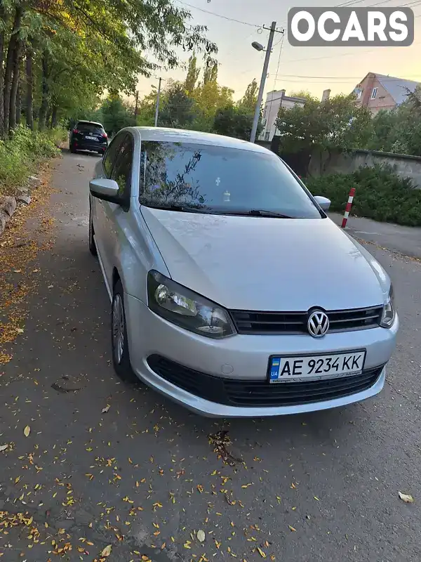 Седан Volkswagen Polo 2011 1.6 л. Автомат обл. Днепропетровская, Кривой Рог - Фото 1/8