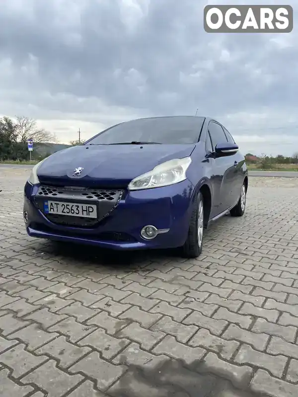 Хэтчбек Peugeot 208 2012 1.4 л. Робот обл. Ивано-Франковская, Надворная - Фото 1/9