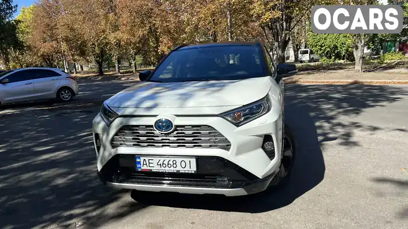 Внедорожник / Кроссовер Toyota RAV4 2020 2.49 л. Автомат обл. Днепропетровская, Желтые Воды - Фото 1/6