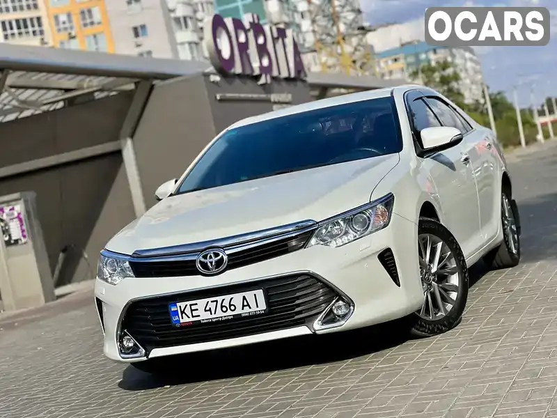 Седан Toyota Camry 2017 2.5 л. Автомат обл. Днепропетровская, Днепр (Днепропетровск) - Фото 1/21